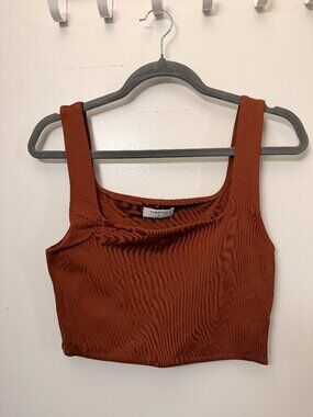Babaton brown crop tank size M